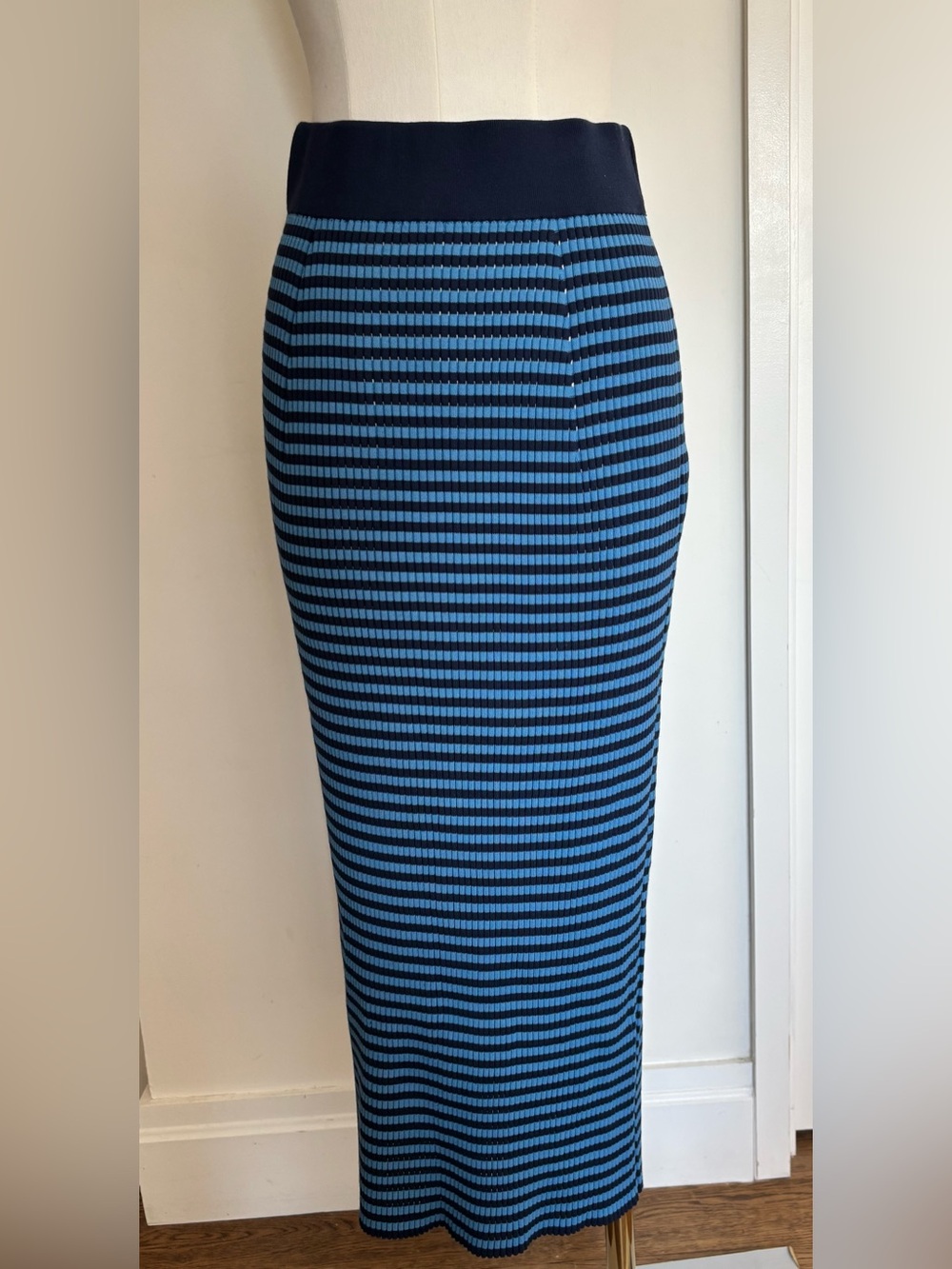 Lafayette 148 NY Skirt Blue Striped Small NWT